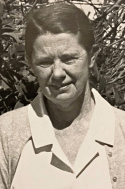 Davis, Gwenda L.